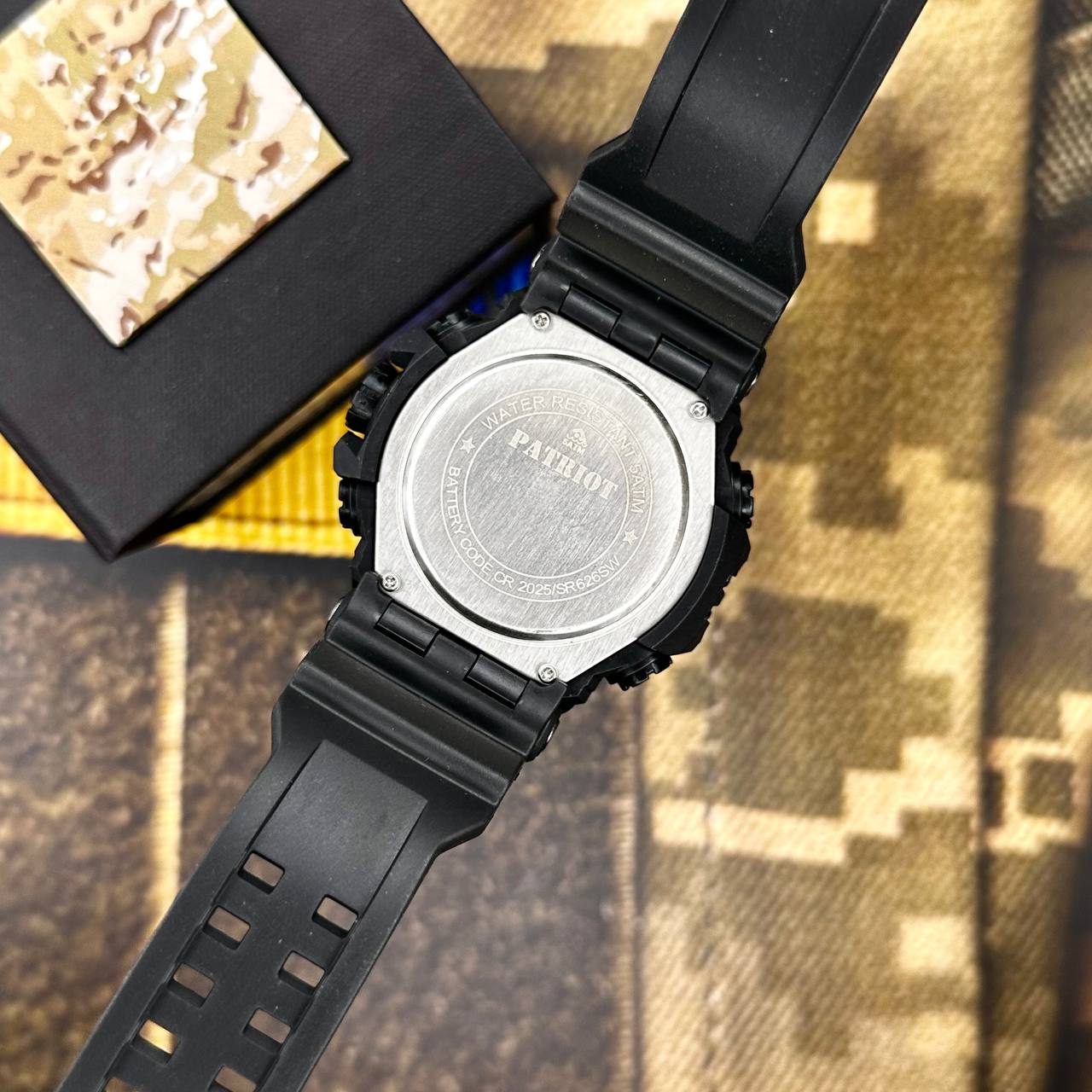 Patriot 001RDUASI Patriot 001RDUASI Тризуб срібло Чорні з червон - Зображення 4